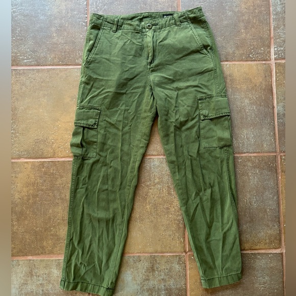 BlankNYC Cropped Cargo Pants - Picture 4 of 8